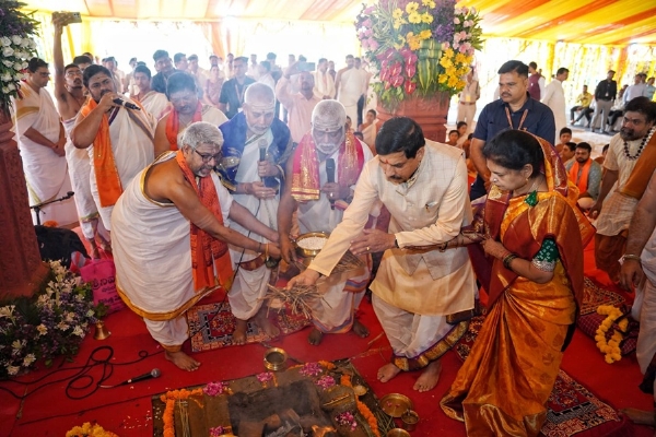 मुख्यमंत्री डॉ. मोहन यादव ने ओंकारेश्वर में पंचायतन मंदिर निर्माण के लिए भूमि-पूजन किया