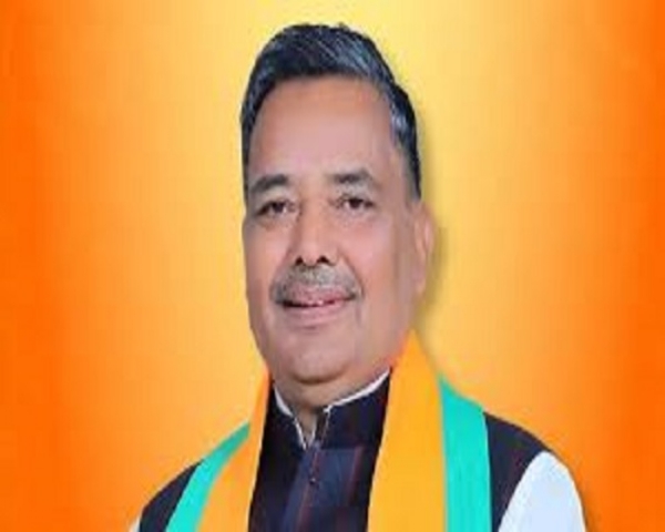 पर्यटन मंत्री जयवीर सिंह पर्यटन मंत्री जयवीर सिंह