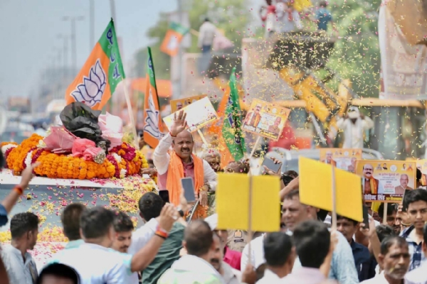 हरीश द्विवेदी का स्वागत हरीश द्विवेदी का स्वागत