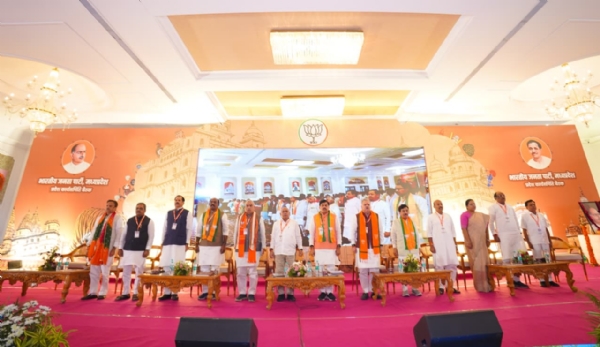 ओरछा में भाजपा प्रदेश कार्यसमिति की बैठक का दूसरा दिन ओरछा में भाजपा प्रदेश कार्यसमिति की बैठक का दूसरा दिन