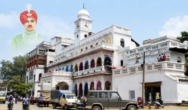 राजा चक्रधर का राजमहल