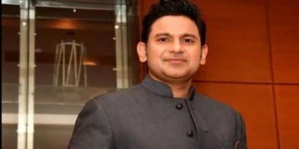रामायणस्य आदिपुरुषेण सह तुलनां प्रति मनोज-मुन्तशिरः—उभयोः चलचित्रयोः तुलना उचितं नास्ति
