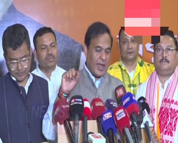 मुख्यमंत्री डॉ हिमंत बिस्व सरमा मुख्यमंत्री डॉ हिमंत बिस्व सरमा