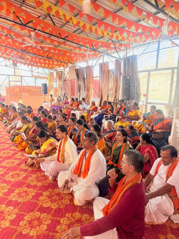 श्रीराम मंदिर में गुंजायमान हुआ विष्णु सहस्रनाम पाठ श्रीराम मंदिर में गुंजायमान हुआ विष्णु सहस्रनाम पाठ