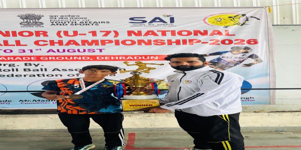 राष्ट्रिया रोलबॉलचैंपियनशृंखला मुरादाबादस्य विवानगुप्ता अजयत् स्वर्णपदकम्