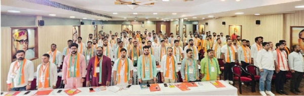 कार्यशाला में उपस्थित सोशल मीडिया के कार्यकर्ता