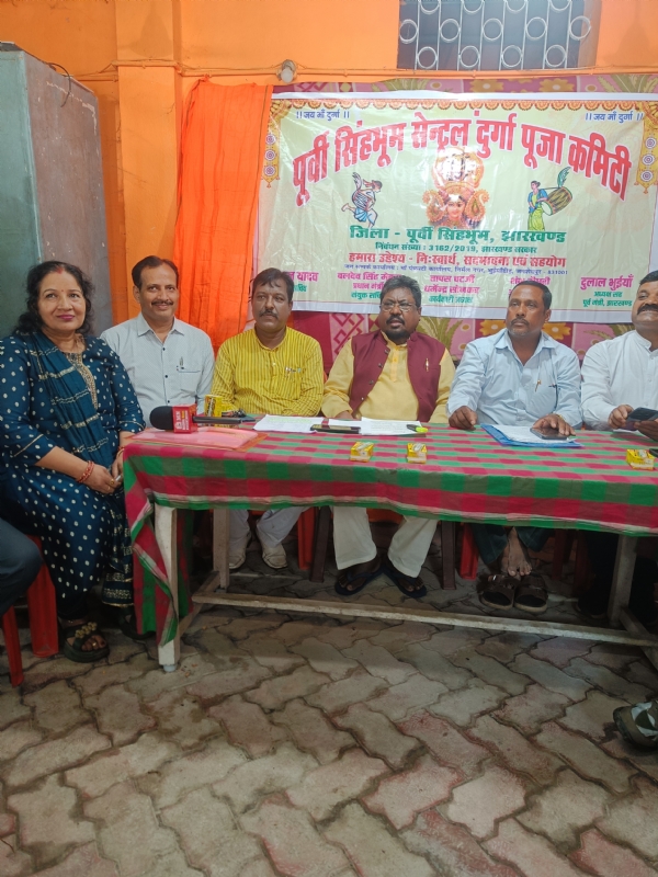 प्रेस को संबोधित करते पूर्व मंत्री दुलाल भुईयां
