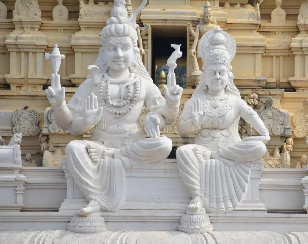 भगवान शिव-माता पार्वती की मूर्ति