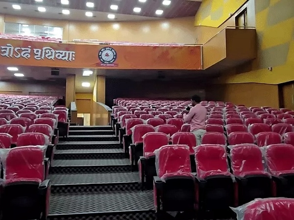 गीता भवन का ऑडिटोरियम हाॅल जहां आयोजन होगा गीता भवन का ऑडिटोरियम हाॅल जहां आयोजन होगा