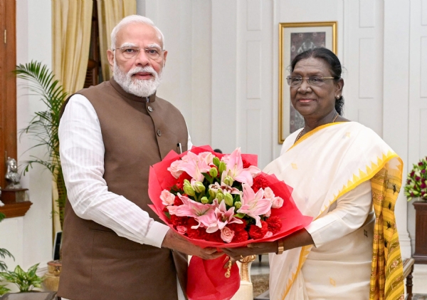राष्ट्रपति द्रौपदी मुर्मू और प्रधानमंत्री नरेंद्र मोदी (फाइल फोटो) राष्ट्रपति द्रौपदी मुर्मू और प्रधानमंत्री नरेंद्र मोदी (फाइल फोटो)