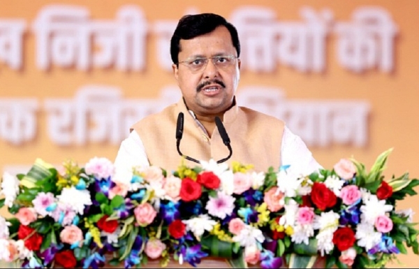 इंदौर में सेवा-संकल्प अभियान के शुभारंभ कार्यक्रम को संबोधित करते हुए भाजपा अध्यक्ष नवीन इंदौर में सेवा-संकल्प अभियान के शुभारंभ कार्यक्रम को संबोधित करते हुए भाजपा अध्यक्ष नवीन