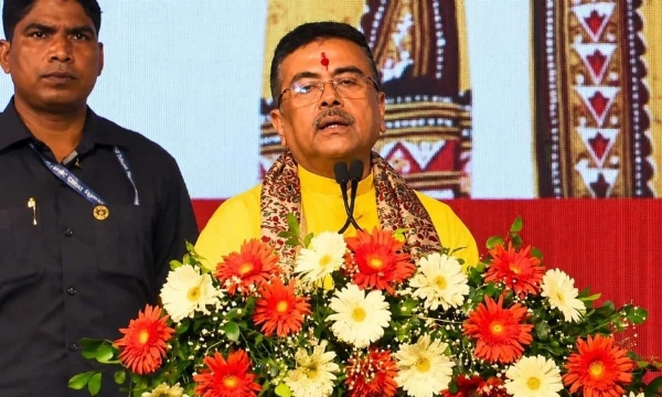 शुभेंदु अधिकारी ने किया गणेश पूजा का उद्घाटन शुभेंदु अधिकारी ने किया गणेश पूजा का उद्घाटन