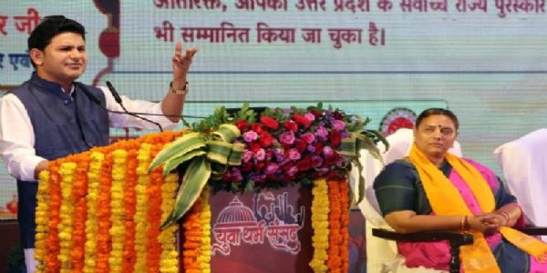 भगवद्वर्णमयं भारतस्य स्वप्नं साकारम्, अधुना संस्कृत्या सह युज्यन्तां युवानः - मनोजमुन्तशिरः