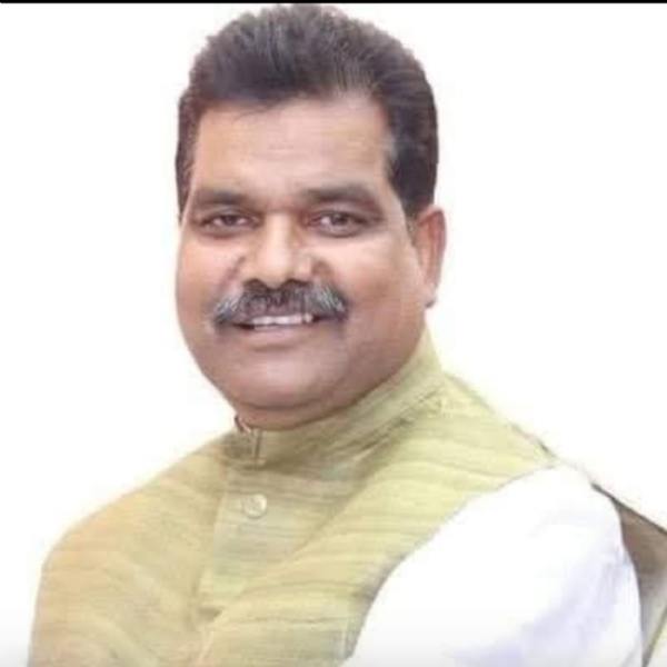 ओम प्रकाश यादव का फाइल फोटो ओम प्रकाश यादव का फाइल फोटो