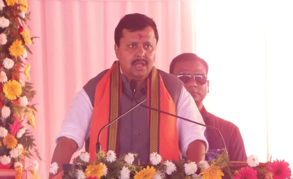 कार्यक्रम को संबोधित करते हुए भाजपा अध्यक्ष नितिन नवीन