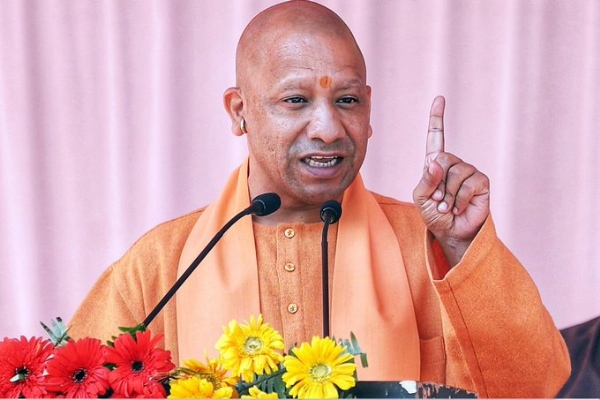 मुख्यमंत्री योगी आदित्यनाथ की फोटो