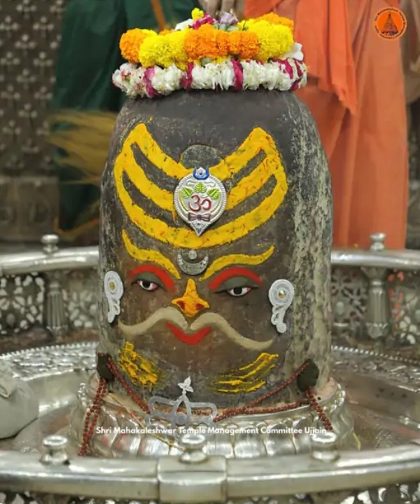 महाकाल ने धारण किया राजा स्वरूप महाकाल ने धारण किया राजा स्वरूप