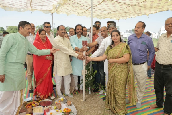 उदयपुर में गूंजेगा ‘वोकल फॉर लोकल’ और ‘मेक इन इंडिया’ का मंत्र, 2 अक्टूबर से चार दिवसीय स्वदेशी मेला लगेगा उदयपुर में गूंजेगा ‘वोकल फॉर लोकल’ और ‘मेक इन इंडिया’ का मंत्र, 2 अक्टूबर से चार दिवसीय स्वदेशी मेला लगेगा