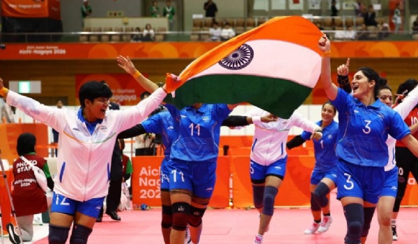 स्वर्ण पदक विजेता भारतीय महिला कबड्डी टीम स्वर्ण पदक विजेता भारतीय महिला कबड्डी टीम