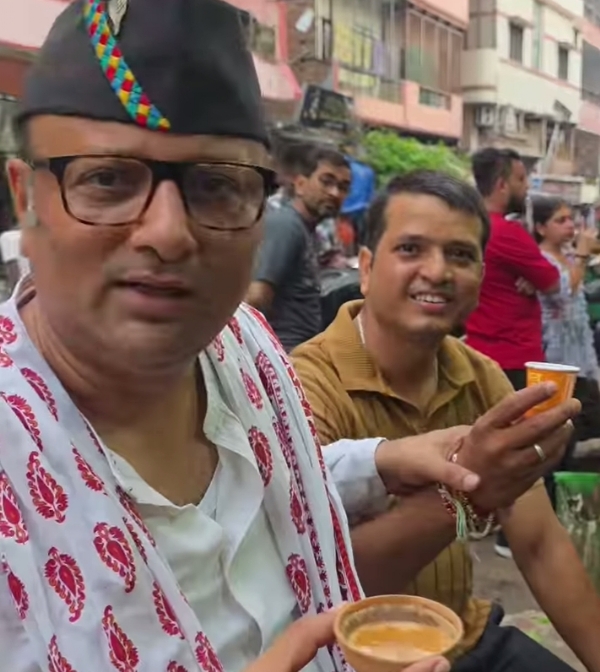चाय की दुकान पर विधायक सौरभ श्रीवास्तव
