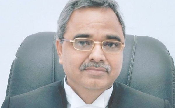 दिल्ली के लोकायुक्त न्यायमूर्ति हरीश चंद्र मिश्रा (फाइल फोटो) दिल्ली के लोकायुक्त न्यायमूर्ति हरीश चंद्र मिश्रा (फाइल फोटो)