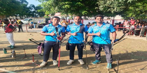 धनुर्विद्यायां सम्पूर्णानन्दसंस्कृतविश्वविद्यालयस्य विद्यार्थिभिः रजतपदकं विजितम्।