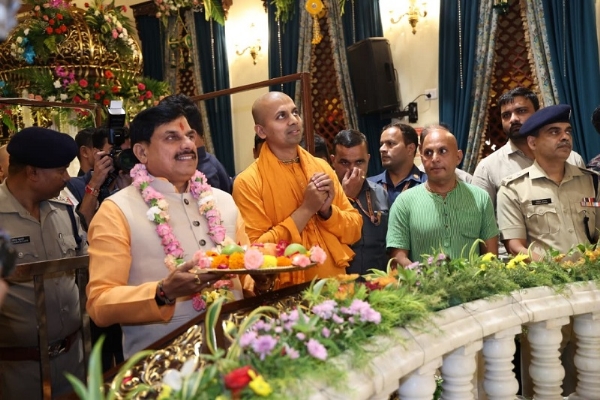 मुख्यमंत्री इस्कॉन मंदिर भोपाल में आयोजित श्रीकृष्ण जन्म उत्सव में हुए शामिल
