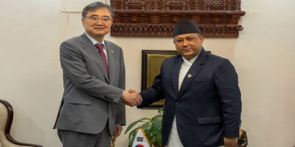 दक्षिण कोरिया विदेशमंत्रिणे नेपालय पुनर्निर्माणाय दत्तवान् आश्वासनम्