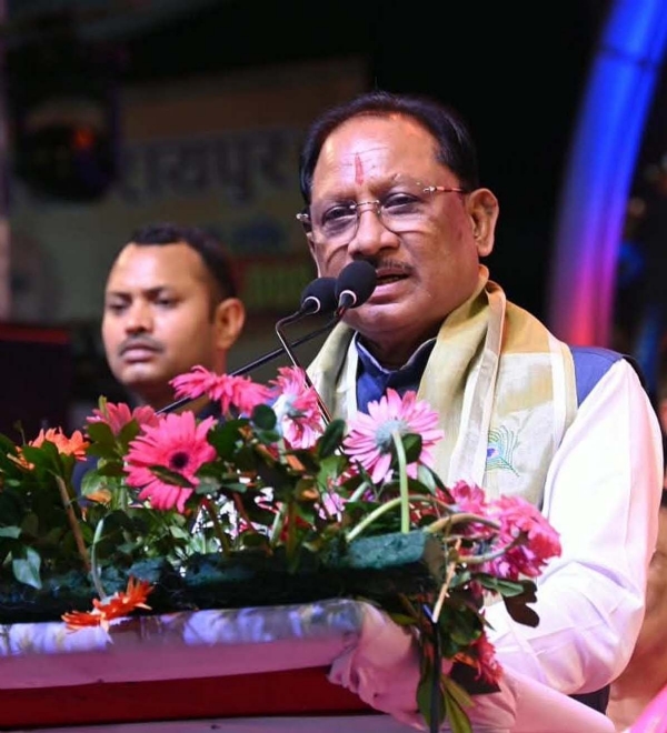 कार्यक्रम काे संबाेधित करते मुख्यमंत्री साय कार्यक्रम काे संबाेधित करते मुख्यमंत्री साय