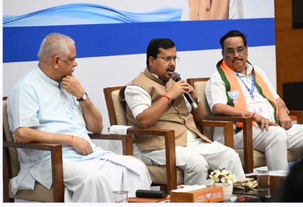 कार्यशाला के सत्र को संबोधित करते हुए भाजपा अध्यक्ष नितिन नवीन कार्यशाला के सत्र को संबोधित करते हुए भाजपा अध्यक्ष नितिन नवीन