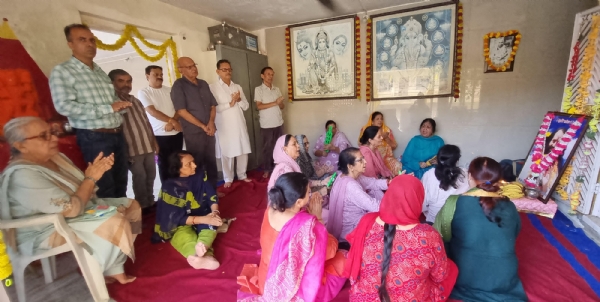 Swami Hari Chaitanya Puri Maharaj will reach Jammu on September 15. Swami Hari Chaitanya Puri Maharaj will reach Jammu on September 15.