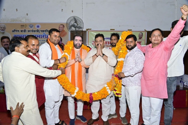 फ़ोटो राज्यमंत्री